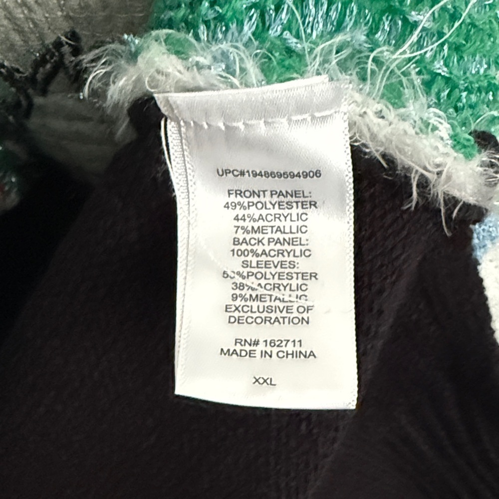 Kohl's Black and Red Women's Sweater with Festive Design - Picture 3 of 4